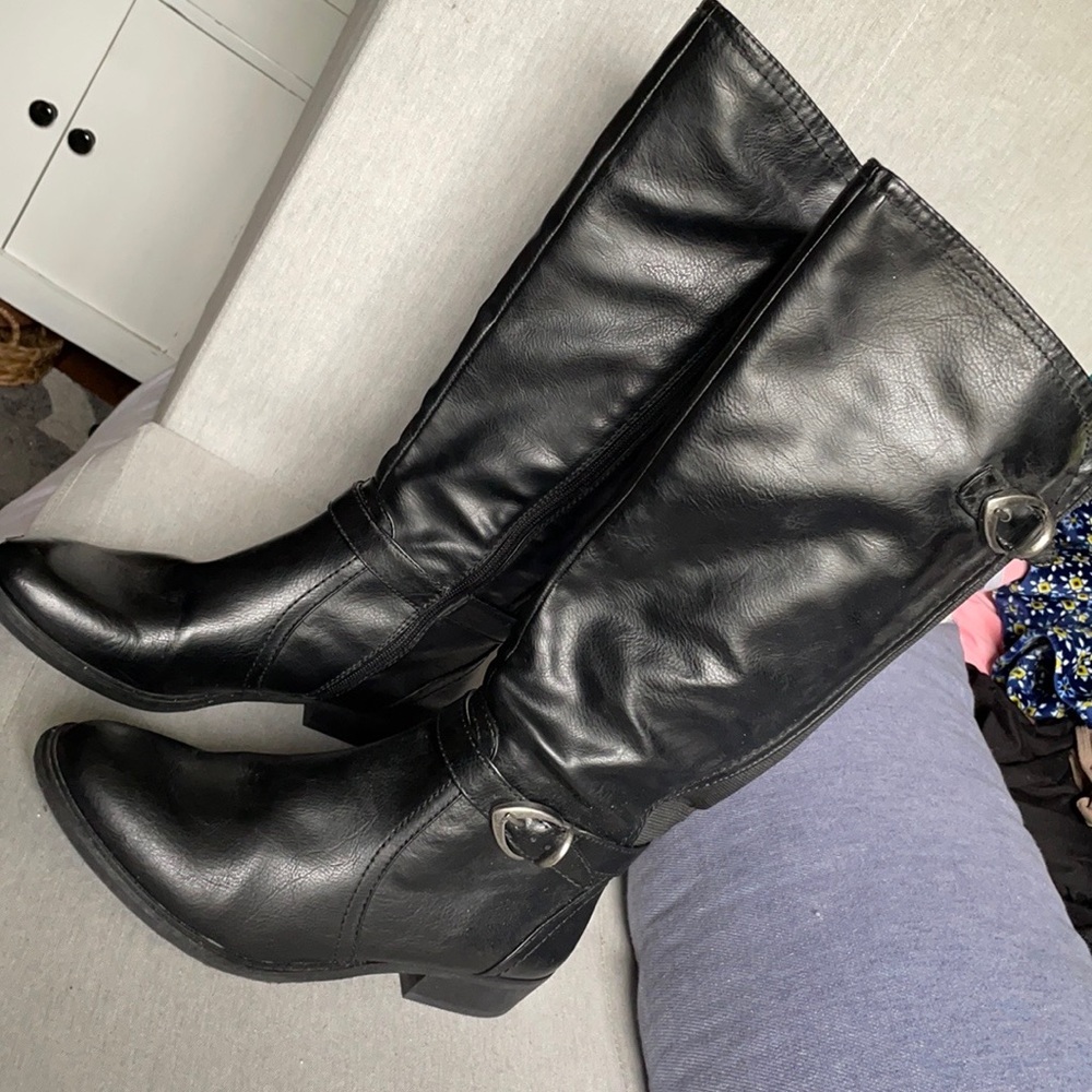 Bare traps boot